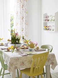 How to decorate a kitchen table photo