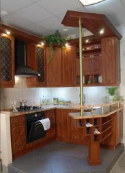 Фото кухни с барными стойками все из дерева