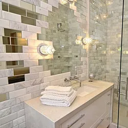 Mirror tiles in bathroom design