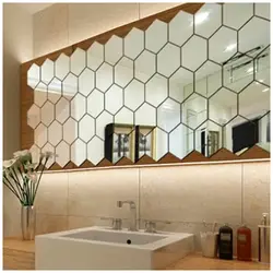 Mirror tiles in bathroom design