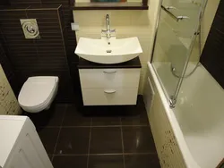 Panel ev fotoşəkilində birləşmiş vanna otağı