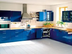 Colors that go with blue in the kitchen interior