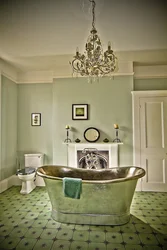 Bath Interior In Pistachio Color