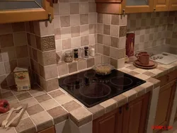 Дизайн кухни столешница из плитки