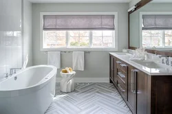 American style bathtub interior