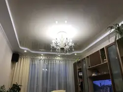 Аксҳои шифтҳои овезон барои толор дар як квартира, matte яксатҳи