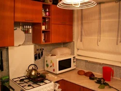 Kitchen Design Above The Stove Without A Hood