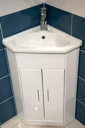 Дызайн ваннага пакоя з кутняй ракавінай