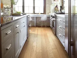 Интерьер плитки на кухню под дерево фото