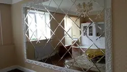 Mətbəx fotoşəkilindəki divardakı güzgü paneli