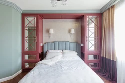 Bedroom Design Door In The Middle