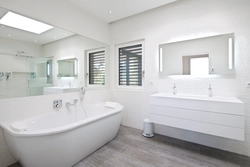 Modern large bathtub design