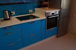 What an oven looks like in a kitchen photo