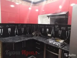 Mətbəx interyerində Castillo tezgahı