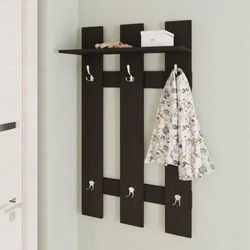 Wall hanger design for hallway