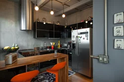 Kvartiralarda loft uslubidagi oshxonalar fotosurati 9 kv.m.