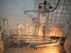Bathroom layout photo