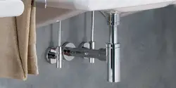 Bathroom layout photo