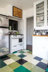 Daxili Fotoşəkil Mətbəxində Plitələr Altında Linoleum