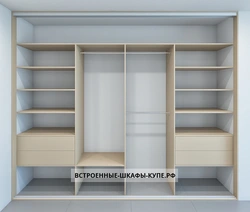 Bedroom closet capacity photo