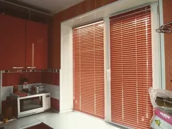 Blinds in the kitchen photo in the apartment