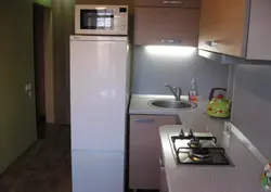 Как разместить холодильник в маленькой кухне фото своими