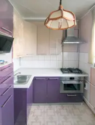 Кухня в корабле дизайн с холодильником