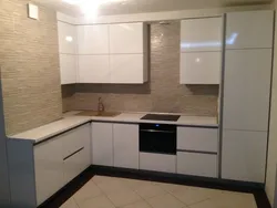 Кухня з вентыляцыйным корабам дызайн 8 кв