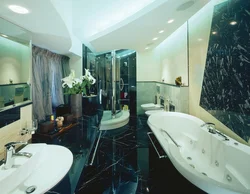 Small bathroom design with jacuzzi