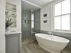 Freestanding bathroom in the interior