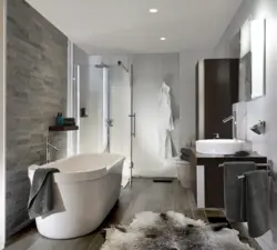 Freestanding bathroom in the interior