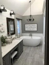 Combination of white and gray in the bathroom photo