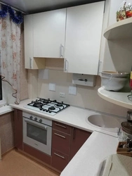 Фото Угловые Гарнитуры Для Кухни В Хрущевке С Колонкой