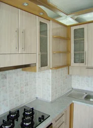 Corner kitchens with ventilation box in the corner photo design