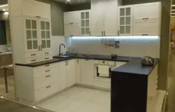 Кухня оксфард фота ў інтэр'еры