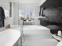 Photo of a glossy bathroom