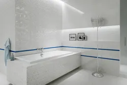 Photo of a glossy bathroom