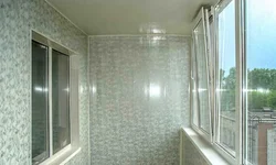 Loggia Plastik Panellərlə Örtülmüş Fotoşəkil