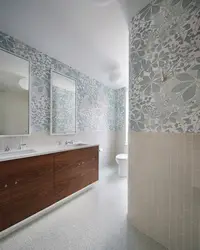 Ванны пакой дызайн з шпалерамі і пліткай