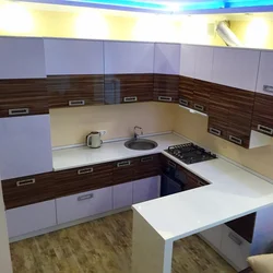 Екі деңгейлі ас үйдің фотосуреттері