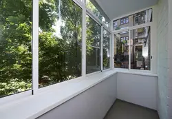 Пластиковое остекление лоджий фото