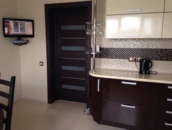 Combination of wenge in the kitchen interior