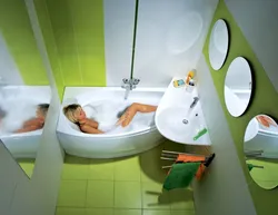 Дызайн ванны ў хрушчоўцы з кутняй ваннай