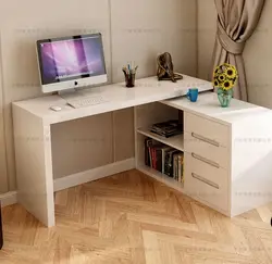 Yotoqxona fotosuratida mebel bilan stol
