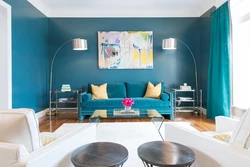 Combination of blue color in the living room interior photo