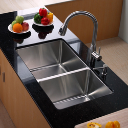Mətbəx fotoşəkildə ayrı lavabo