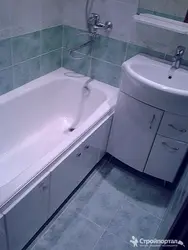 Inexpensive bathroom interior