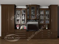 TV üçün yer olmayan qonaq otağının divarları fotoşəkili