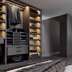 Hallway closet door design