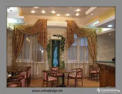 Шторы на 2 окна в кухне гостиной фото